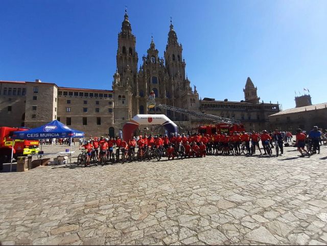Los bomberos de Mi Camino Solidario Non Stop llegan a Santiago de Compostela - 3, Foto 3