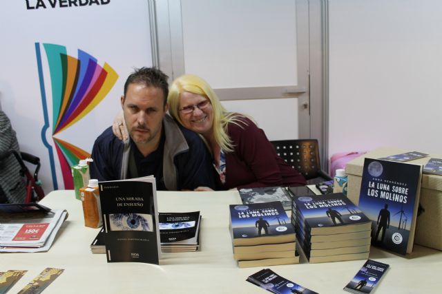 La Feria del Libro de Murcia apuesta por una feria inclusiva atendiendo a la diversidad funcional y social - 4, Foto 4