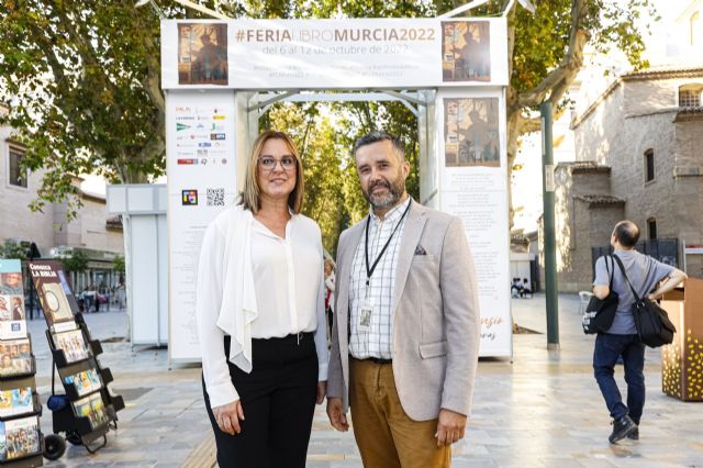 Franco visita la Feria del Libro de Murcia - 1, Foto 1