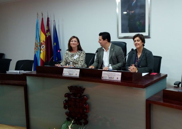 Más de 100 profesores se forman y comparten experiencias en materia de Atención a la Diversidad - 1, Foto 1