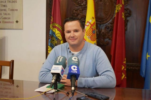 El PSOE propone iluminar las rotondas y los accesos a la ciudad de Lorca desde las autovías para mejorar la seguridad vial - 1, Foto 1