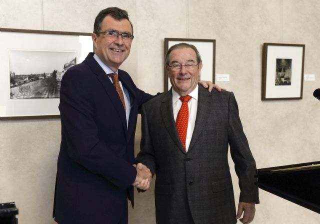 Sinergia entre el Ayuntamiento y la Academia de Medicina para promover la vida sana entre los murcianos - 2, Foto 2