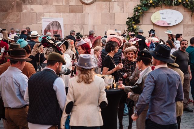 El ‘Paseo con Sombrero’ reúne a más de doscientas personas de diversas comunidades en la capital murciana - 4, Foto 4