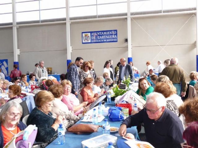 Más de 250 encajeras se reunieron en el XVI Encuentro de Bolillos - 1, Foto 1