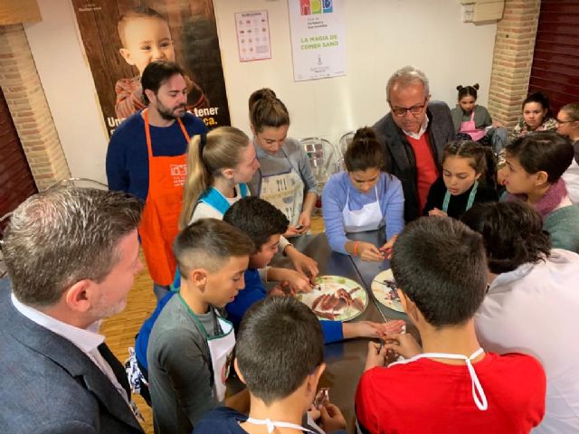 Más de 3.000 alumnos aprenderán técnicas de compra y alimentación en el aula de la Plaza de Abastos de Verónicas - 3, Foto 3