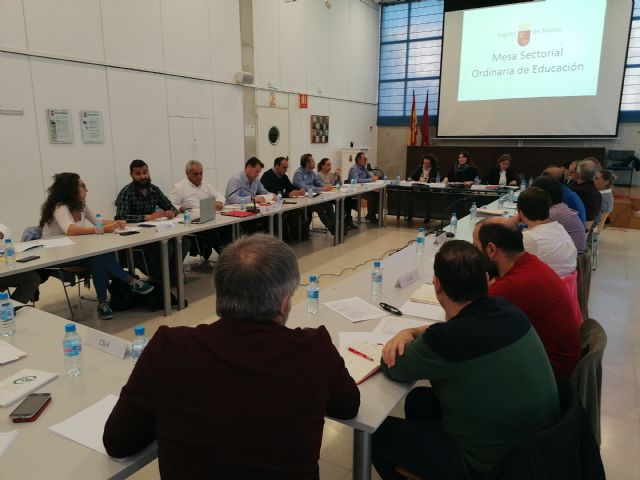 Educación ofertará 575 plazas de 70 especialidades para profesor de Secundaria - 1, Foto 1