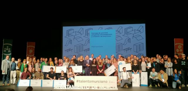 Los ganadores de la IV Feria Municipal de Emprendimiento reciben esta tarde sus premios en el Teatro Circo - 1, Foto 1