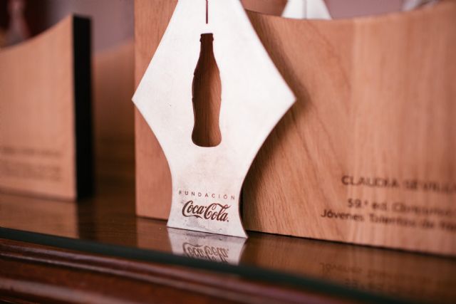 Adiós al papel y al boli: Coca-Cola digitaliza su concurso de escritura juvenil - 1, Foto 1
