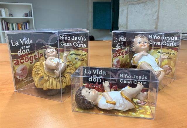 El Niño que cuida de los niños y sus mamás - 1, Foto 1