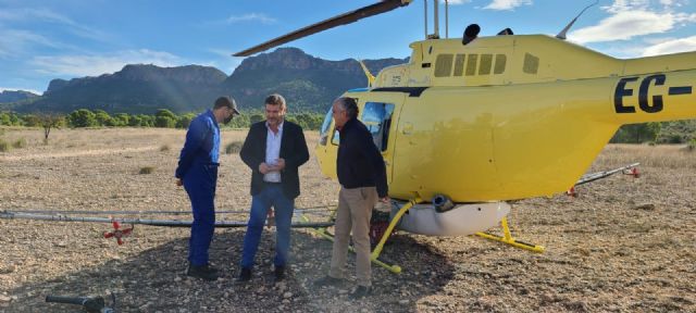 La Consejería finaliza los tratamientos aéreos para controlar la procesionaria del pino en la Región de Murcia - 1, Foto 1
