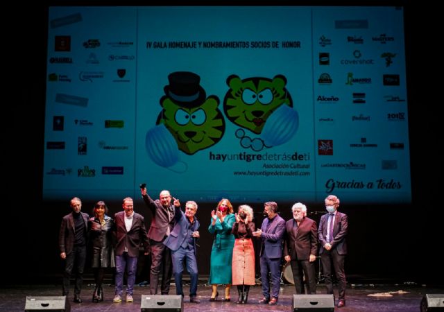 Isabel Franco clausura la IV Gala Homenaje a Murcianos Ilustres en la cultura y nombramiento de socios - 1, Foto 1