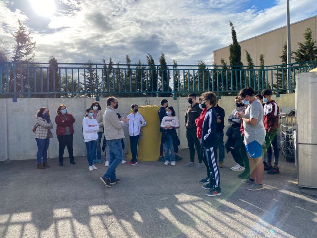 Alumnos del IES Sabina Mora visitan el ecoparque de Roldán - 3, Foto 3