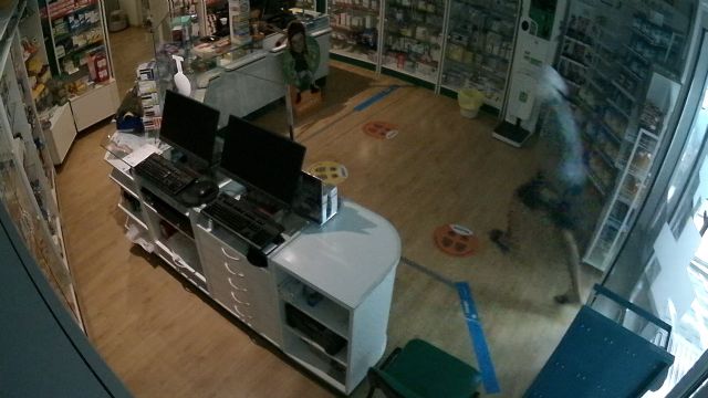 La Guardia Civil detiene a tres jóvenes por el robo cometido en una farmacia de Águilas - 2, Foto 2