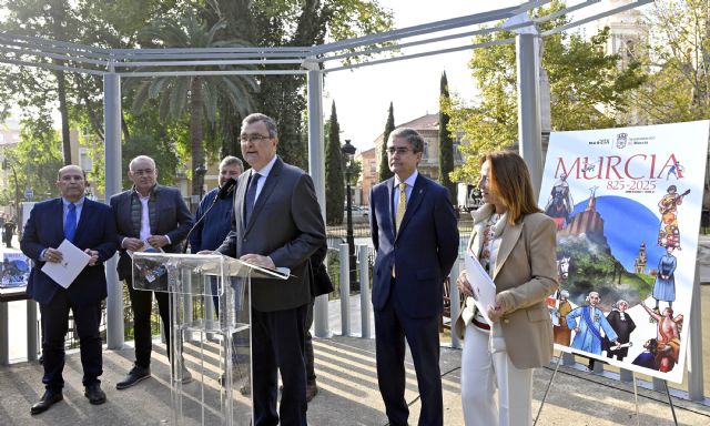 El Ayuntamiento acerca 1200 años de historia a las aulas con el cómic 'Murcia 825–2025' - 4, Foto 4