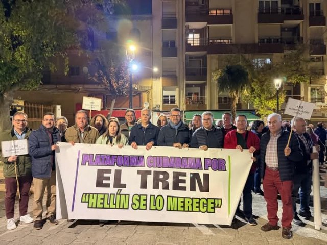 El Ayuntamiento de Cieza se suma a la concentración en apoyo a la reapertura de la línea ferroviaria Chinchilla-Cartagena - 1, Foto 1