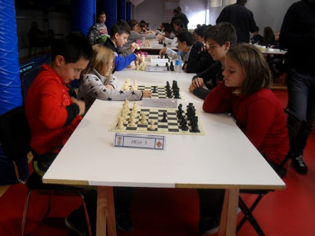 The Department of Sports and the Chess Club organized the Local Phase of School Sport Chess, Foto 2