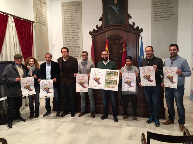 Lorca despide el año realizando dos San Silvestres de carácter solidario - 1, Foto 1