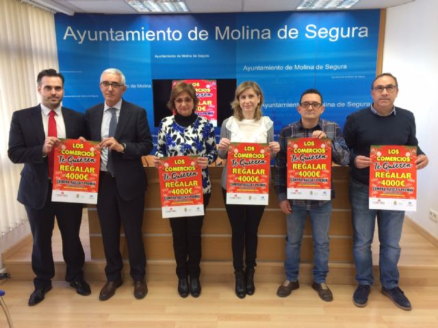 El Ayuntamiento de Molina de Segura y la asociación COM-PRO ponen en marcha la campaña navideña LOS COMERCIOS DE MOLINA DE SEGURA TE QUIEREN REGALAR 4.000 EUROS - 1, Foto 1