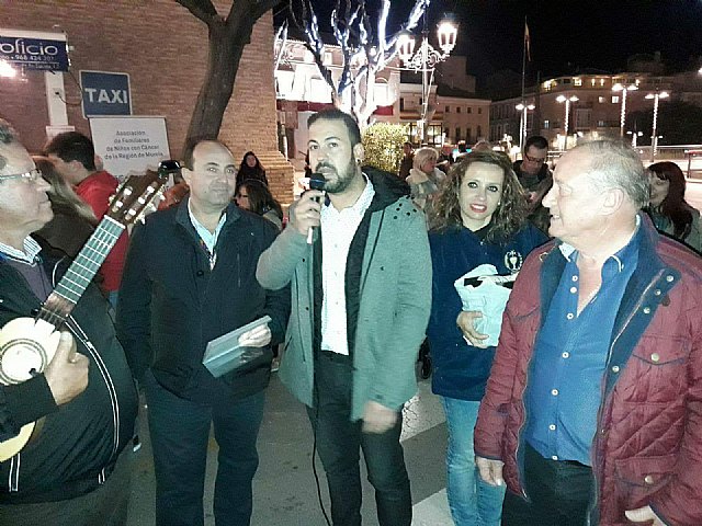 La Hdad. de La Oración en el Huerto organizó con éxito la IV Tarta Solidaria a beneficio de AFACMUR, Foto 1