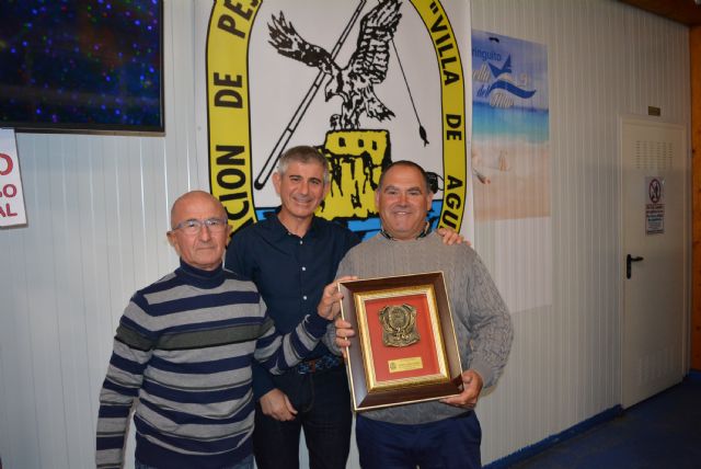 José Luis Ruiz Parra se proclama campeón Villa de Águilas y Francisco Javier Molina Guillén es galardonado como Pescador del Año 2018 - 1, Foto 1