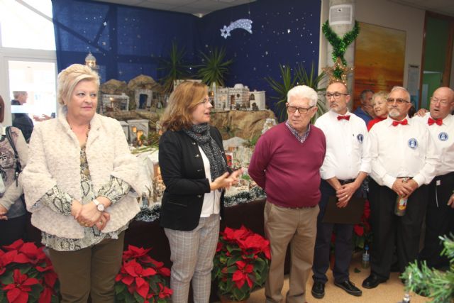 Los mayores pinatarenses celebran la llegada de la Navidad con los belenes en los hogares del pensionista - 1, Foto 1