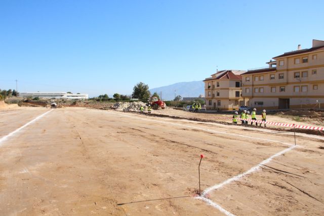 El vial del barrio de Los Dolores, acceso principal del nuevo IES Valle de Leiva, Foto 4