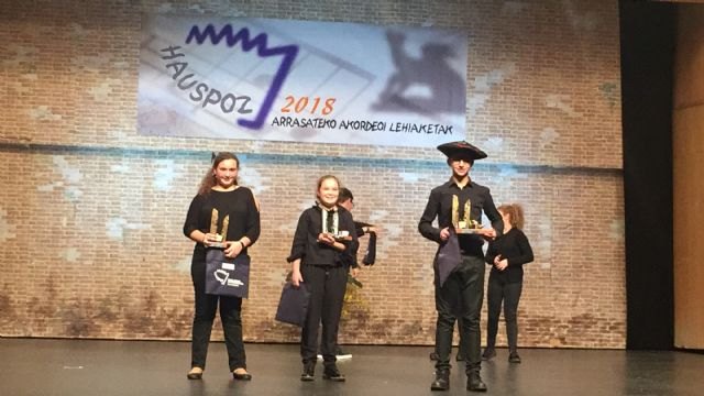 Los acordeonistas murcianos del Conservatorio de Msica han vuelto a triunfar en los concursos de Arrasate-Mondragn, Foto 1
