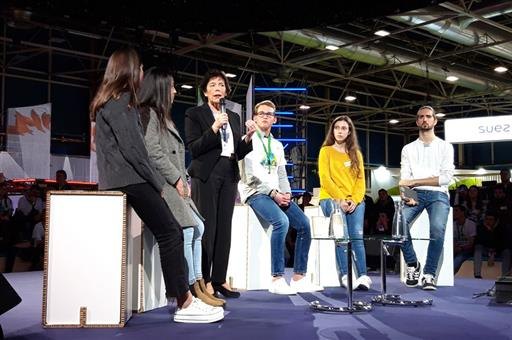 Celaá: Tenemos que convertir nuestras escuelas en motores de respuesta dentro de esta situación de emergencia climática - 1, Foto 1