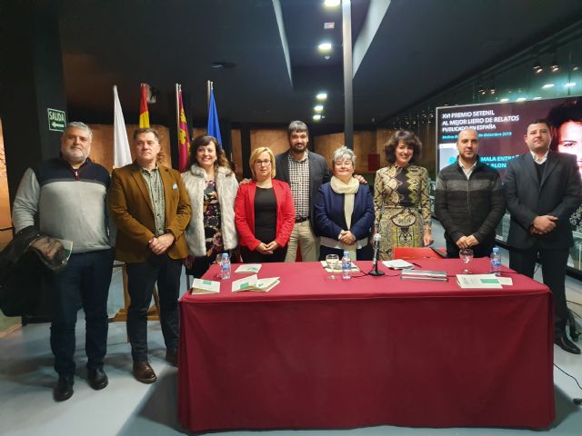 Elena Alonso Frayle recoge el XVI Premio Setenil 2019 al Mejor Libro de Relatos Publicado en España por su libro La mala entraña - 5, Foto 5