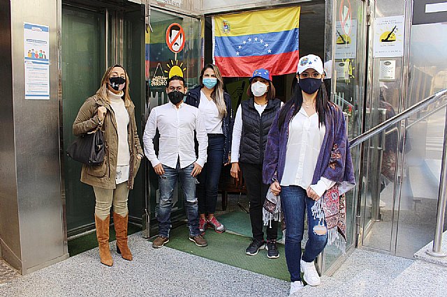 Ciudadanos reclama la defensa de los derechos humanos y libertades en Venezuela - 1, Foto 1