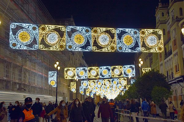 Así son las luces de Navidad durante la pandemia en Sevilla - 3, Foto 3