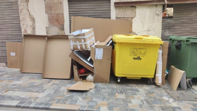 La Policía Local de Lorca interpone seis denuncias por incumplimiento de la ordenanza municipal referente a la limpieza viaria - 1, Foto 1