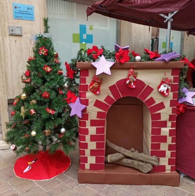 Ganadores del Concurso de Decoración de Puestos del Poblado Navideño - 1, Foto 1