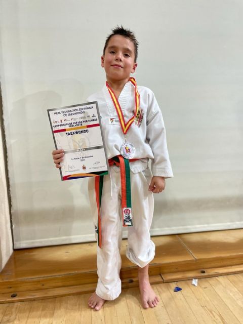 EL Club Taekwondo Totana consigue dos medallas de plata en el Campeonato de España, Foto 3