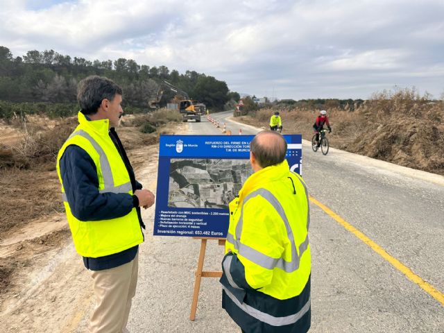 Comienzan las obras de mejora del firme de la carretera que une Cañadas de San Pedro con la provincia de Alicante - 1, Foto 1