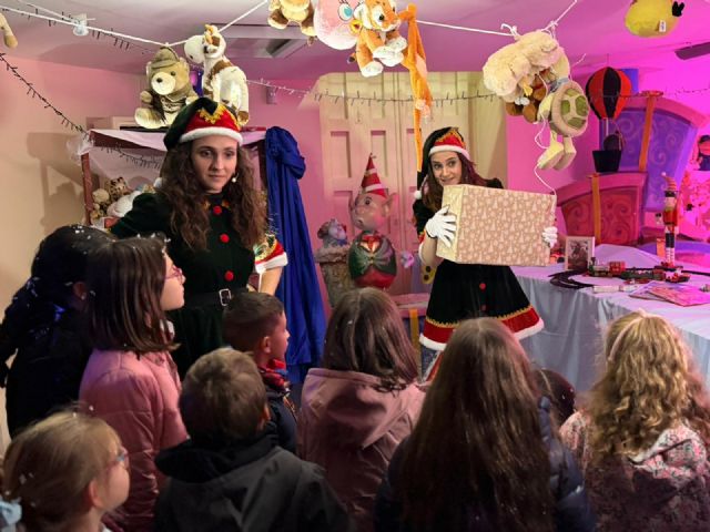 El Palacete Villa Rías revive la ilusión navideña convirtiéndose en una fábrica de juguetes para hacer realidad los sueños infantiles - 5, Foto 5
