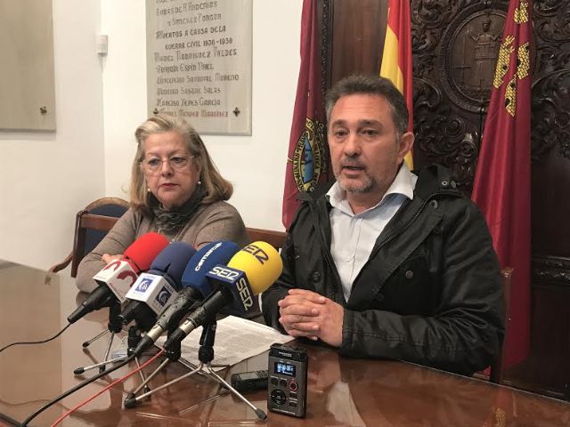 El Ayuntamiento de Lorca invierte 42.000 euros en actuaciones de emergencia para eliminar los desprendimientos provocados por las precipitaciones en los accesos al Castillo - 1, Foto 1