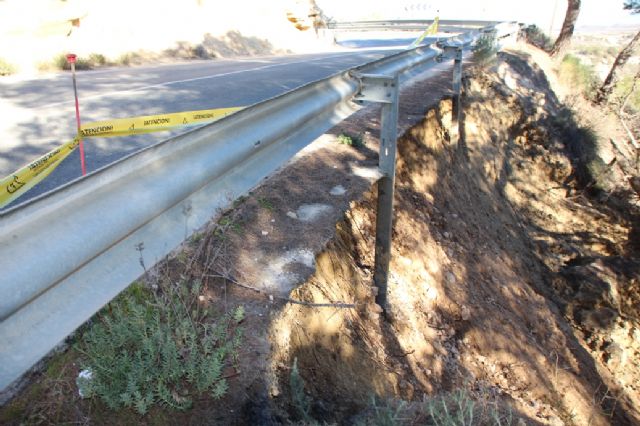 El Ayuntamiento vuelve a exigir a la Comunidad Autónoma el arreglo urgente de la carretera de Gebas (RM-515), Foto 1