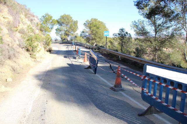 El Ayuntamiento vuelve a exigir a la Comunidad Autónoma el arreglo urgente de la carretera de Gebas (RM-515), Foto 3