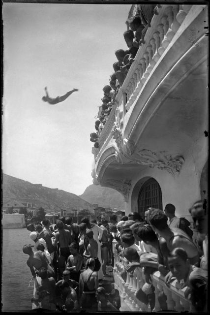 La Comunidad digitaliza más de un millón de páginas correspondientes a siete siglos de historia de la Región - 1, Foto 1