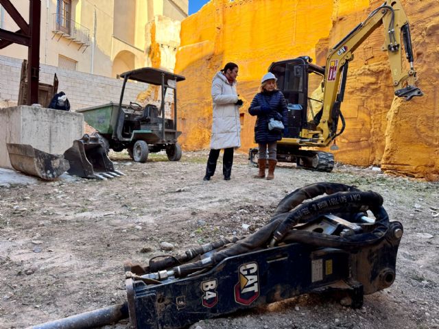 Comienzan las obras de edificación de un inmueble en el casco histórico de Lorca con los trabajos de excavación arqueológica - 2, Foto 2