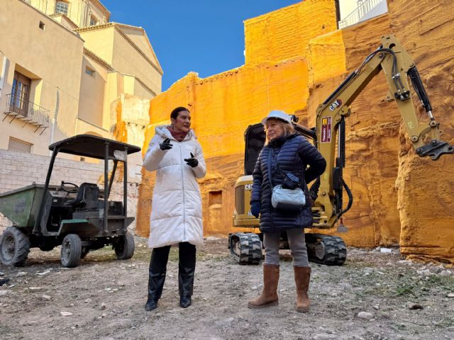 Comienzan las obras de edificación de un inmueble en el casco histórico de Lorca con los trabajos de excavación arqueológica - 5, Foto 5
