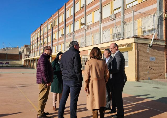 El Gobierno regional invierte 2,7 millones en los IES  Salzillo y Sanje de Alcantarilla para mejorar su aislamiento térmico e instalar placas solares - 3, Foto 3