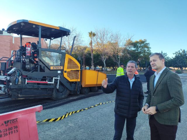 El Ayuntamiento asfalta una parcela en Guadalupe para darle otros usos como la ubicación del mercado semanal - 2, Foto 2