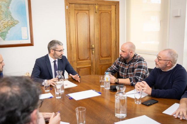 El delegado del Gobierno anuncia una mesa de diálogo con SABIC para evitar despidos en la planta de Cartagena y asegura que peleará para mantener los empleos - 2, Foto 2