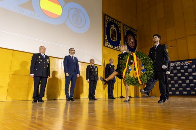 Lucas reafirma el compromiso de la Policía Nacional y la Delegación del Gobierno con Cartagena en la conmemoración del 202 aniversario del Cuerpo - 3, Foto 3