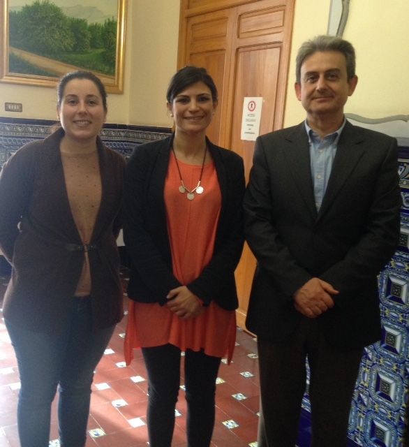 El director general de Carreteras explica a la alcaldesa de Santomera el proyecto de la autovía RM-1 - 1, Foto 1