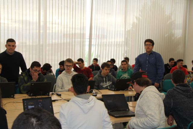 Puerto Lumbreras acoge el primer torneo del videojuego League of Legends - 1, Foto 1