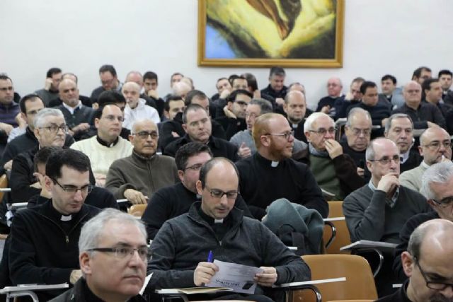 Ramón Navarro presenta a los sacerdotes la nueva traducción del Misal Romano - 3, Foto 3