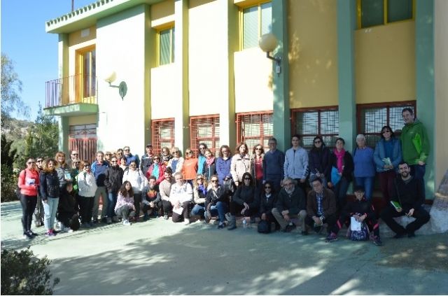 Profesorado de Geología de los institutos de la Región de Murcia realiza una visita a los lugares de interés geológico del norte de Molina de Segura y a la exposición de fósiles del Centro de Información de la Naturaleza Alto del Rellano - 1, Foto 1